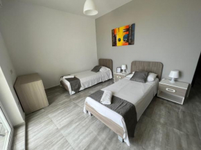 F8 Room 3, Private Room two single beds shared bathroom in shared Flat